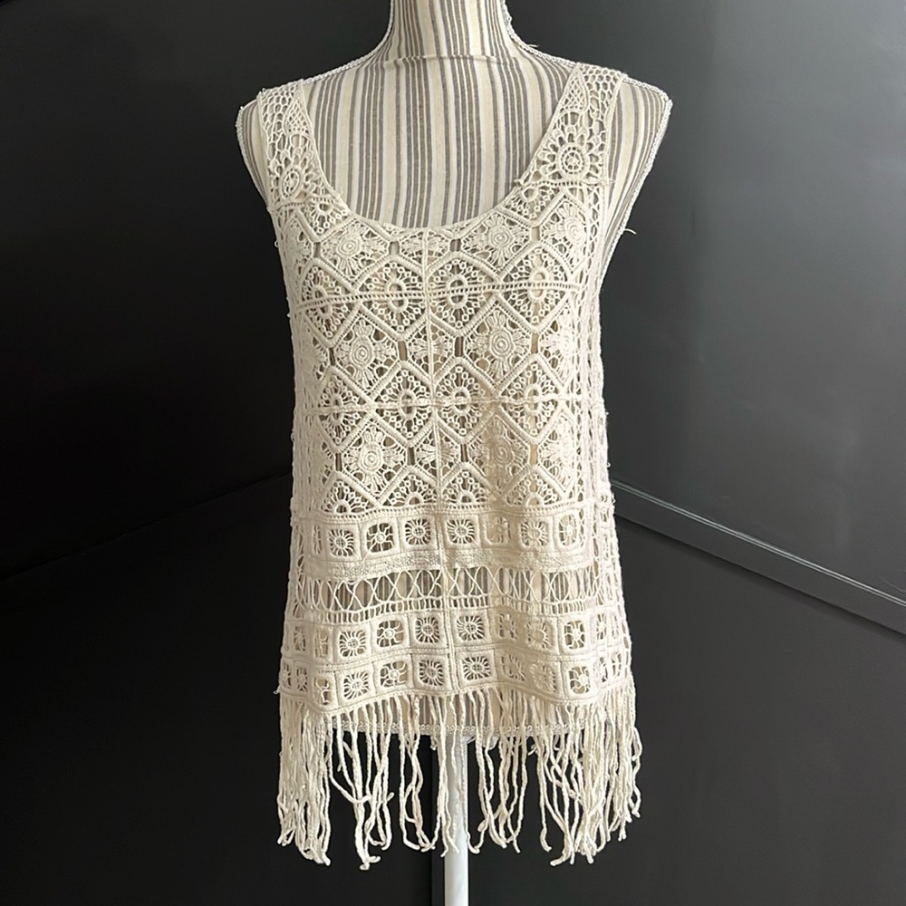 NWT Rue 21 - Crocheted Top